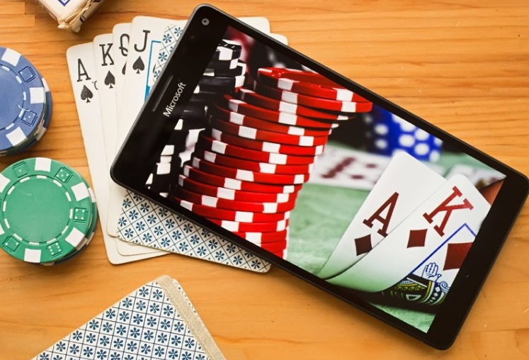 play-casino-games-with-mobile-phone